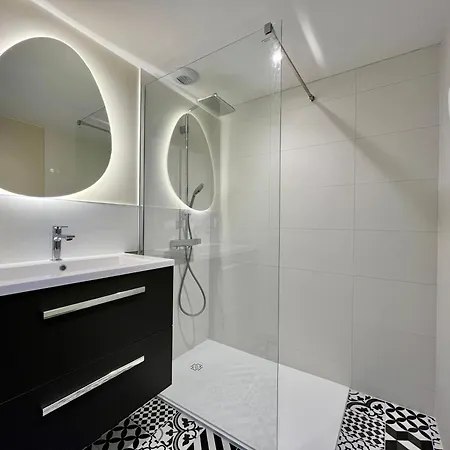 Magnifique Vue Vieux Port Et Tours De - 120m2 - Les Du Trente Lejlighed